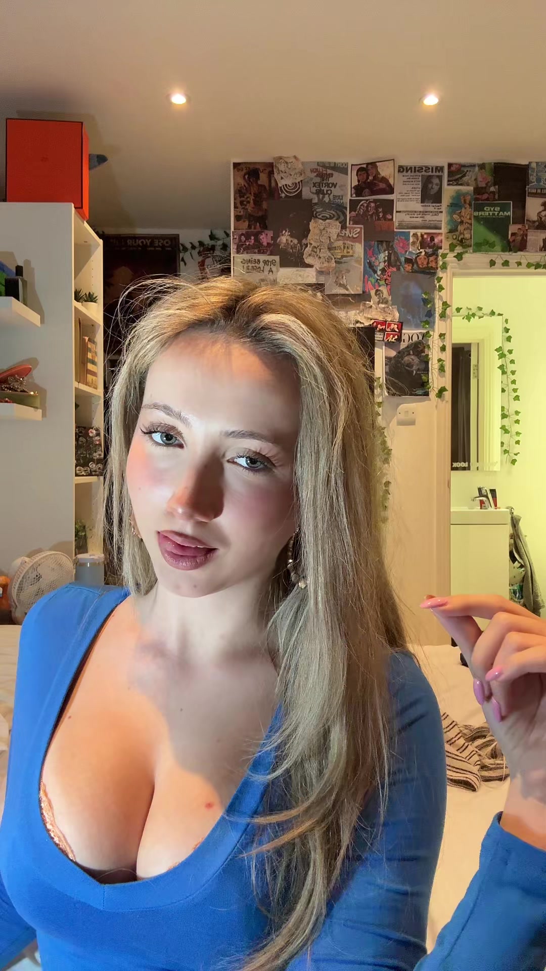 @BumblePheeb ᖭ༏ᖫ🦋
