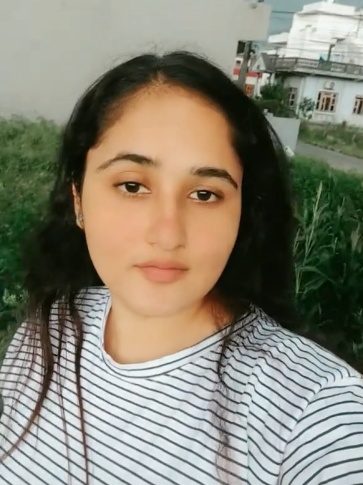@Pooz🌸