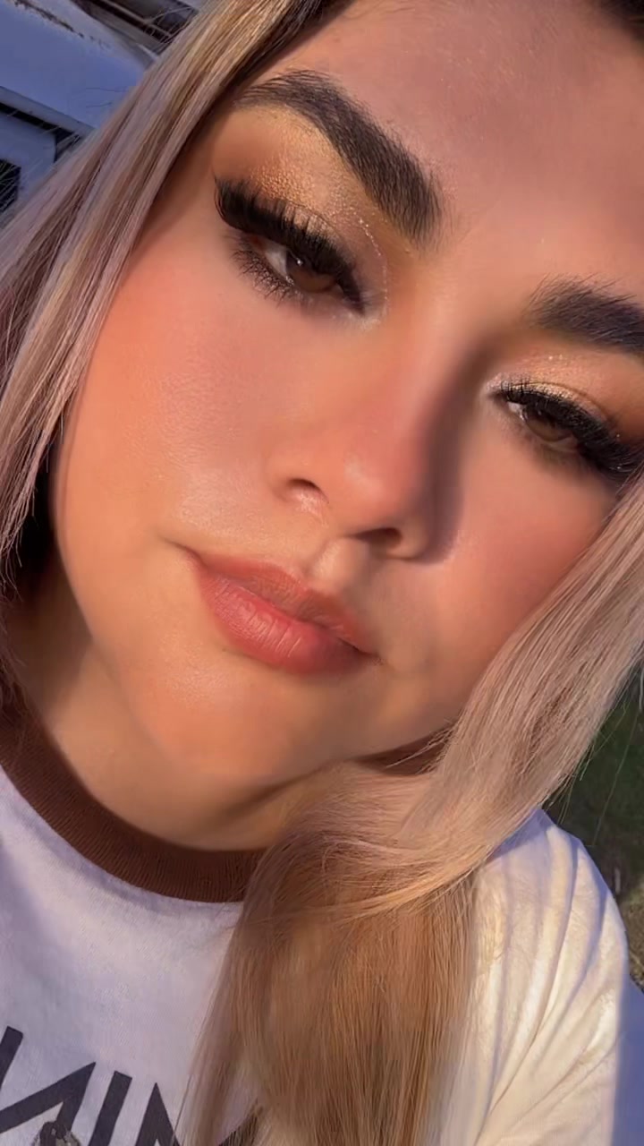 @Ariiyz