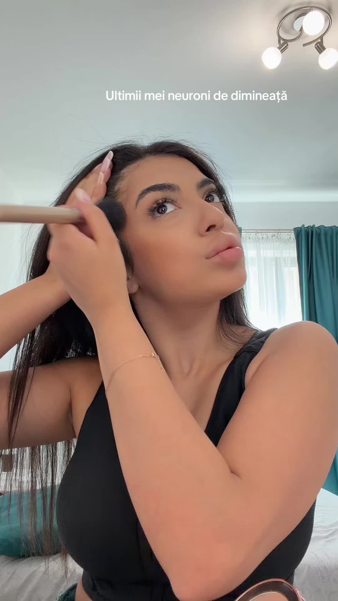 @Larisa Miruna