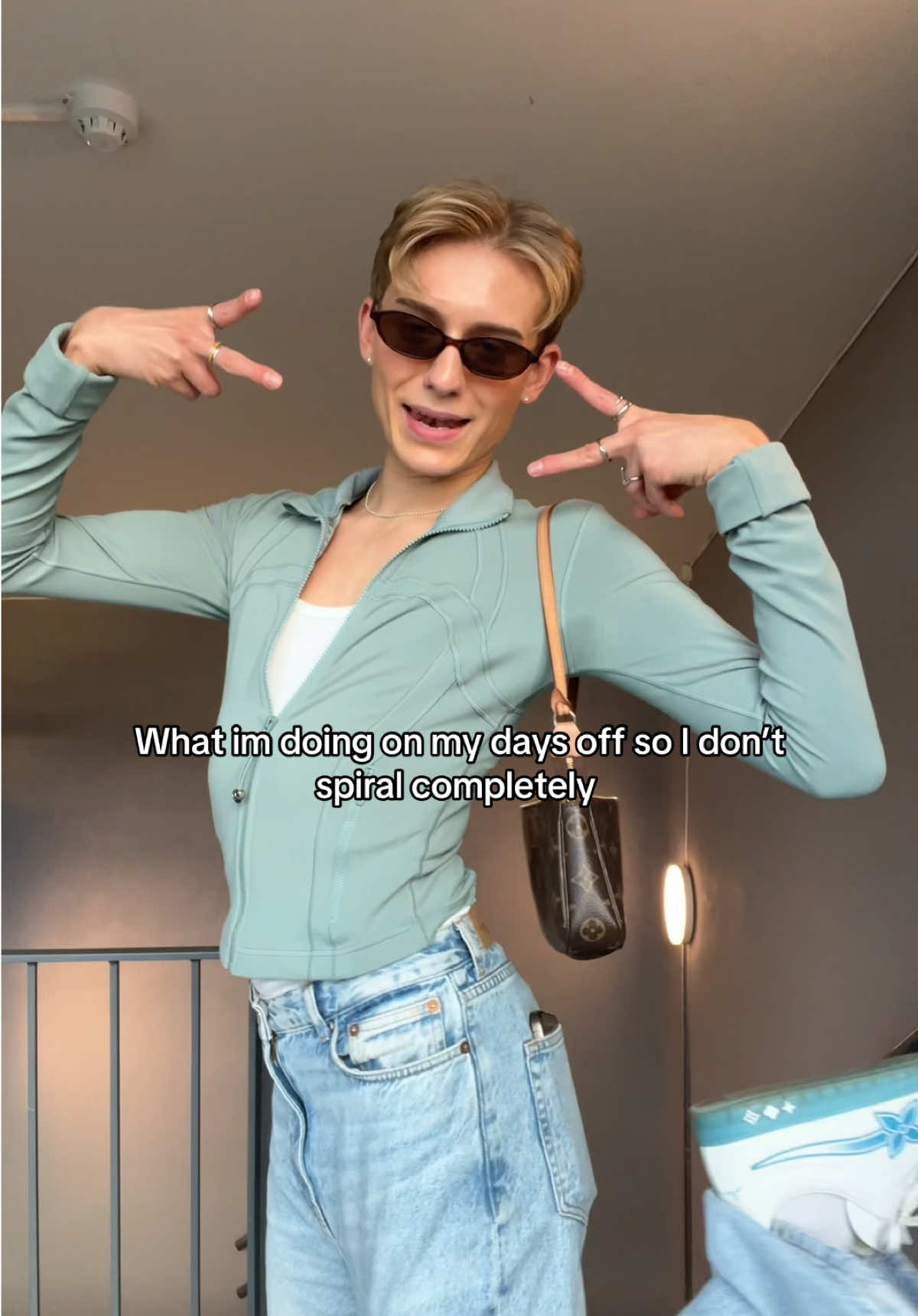 @Axelll