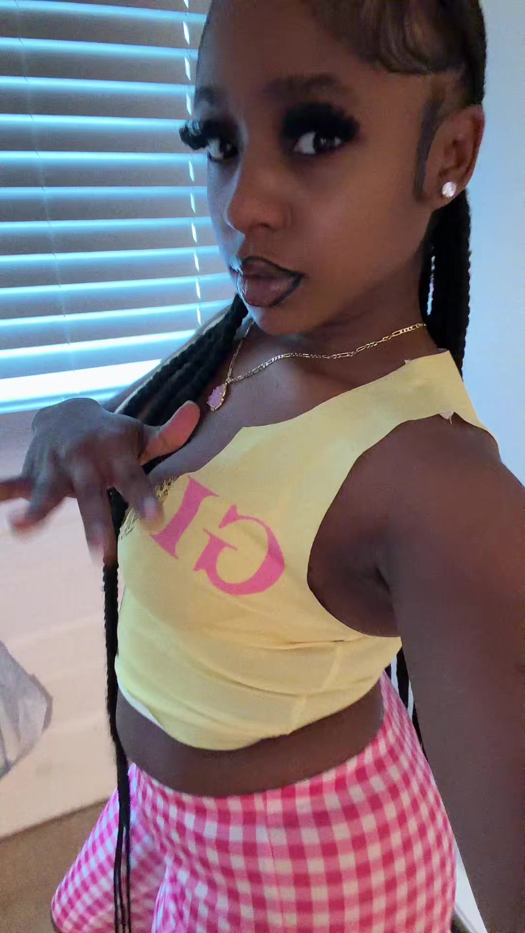 @LilBrownRidingHood