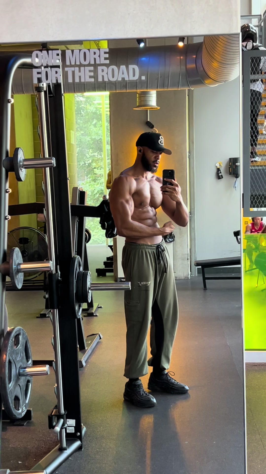 @HWRFITNESS