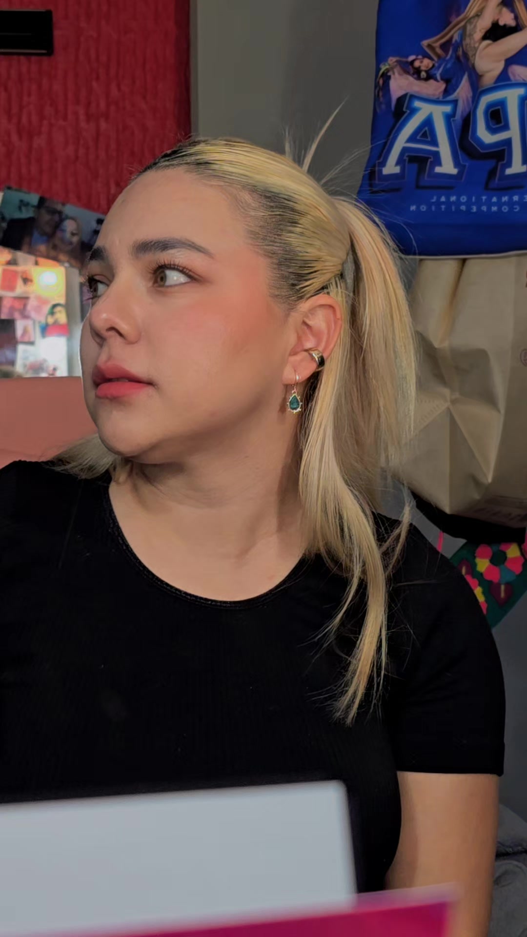 @Chica Cocodrilo