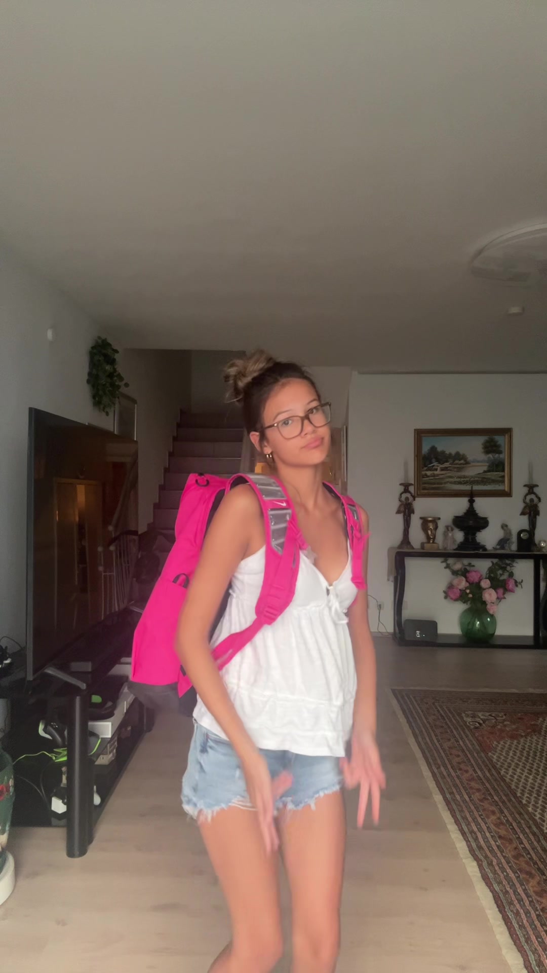 @ellieee