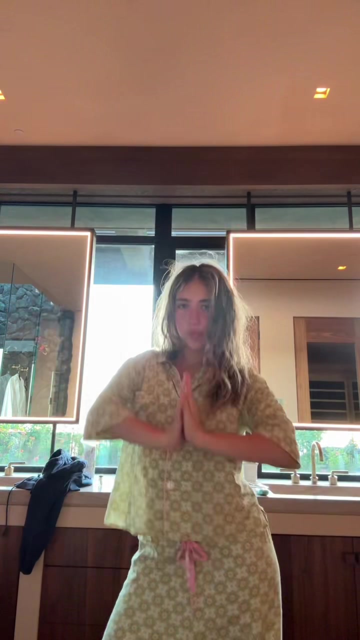 @Valentina Paloma