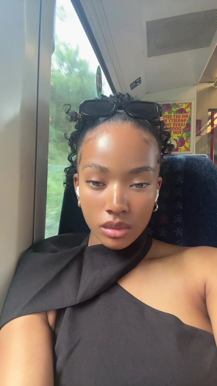 @YoungAthena