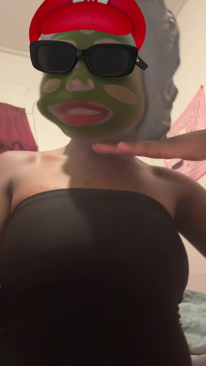 @Leana