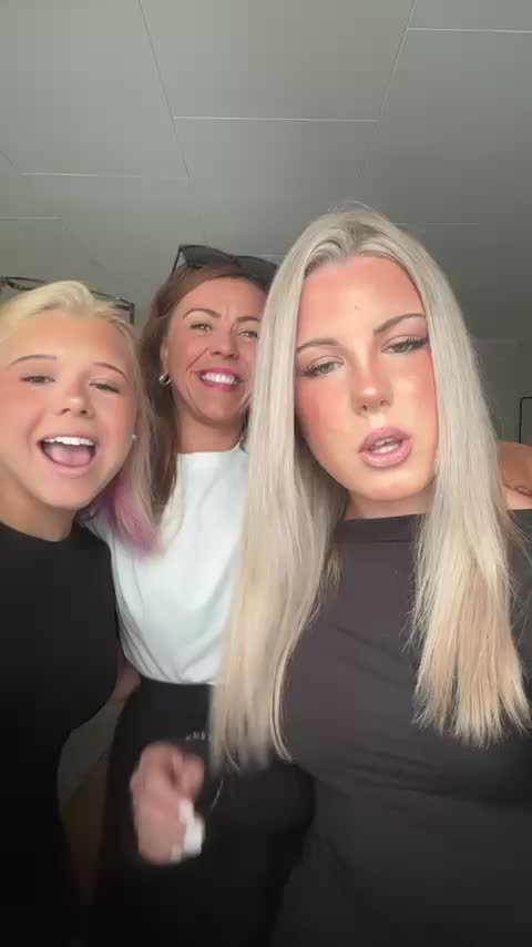 @Jolines spammmm💦🩷🩵🤩😮💨🌸