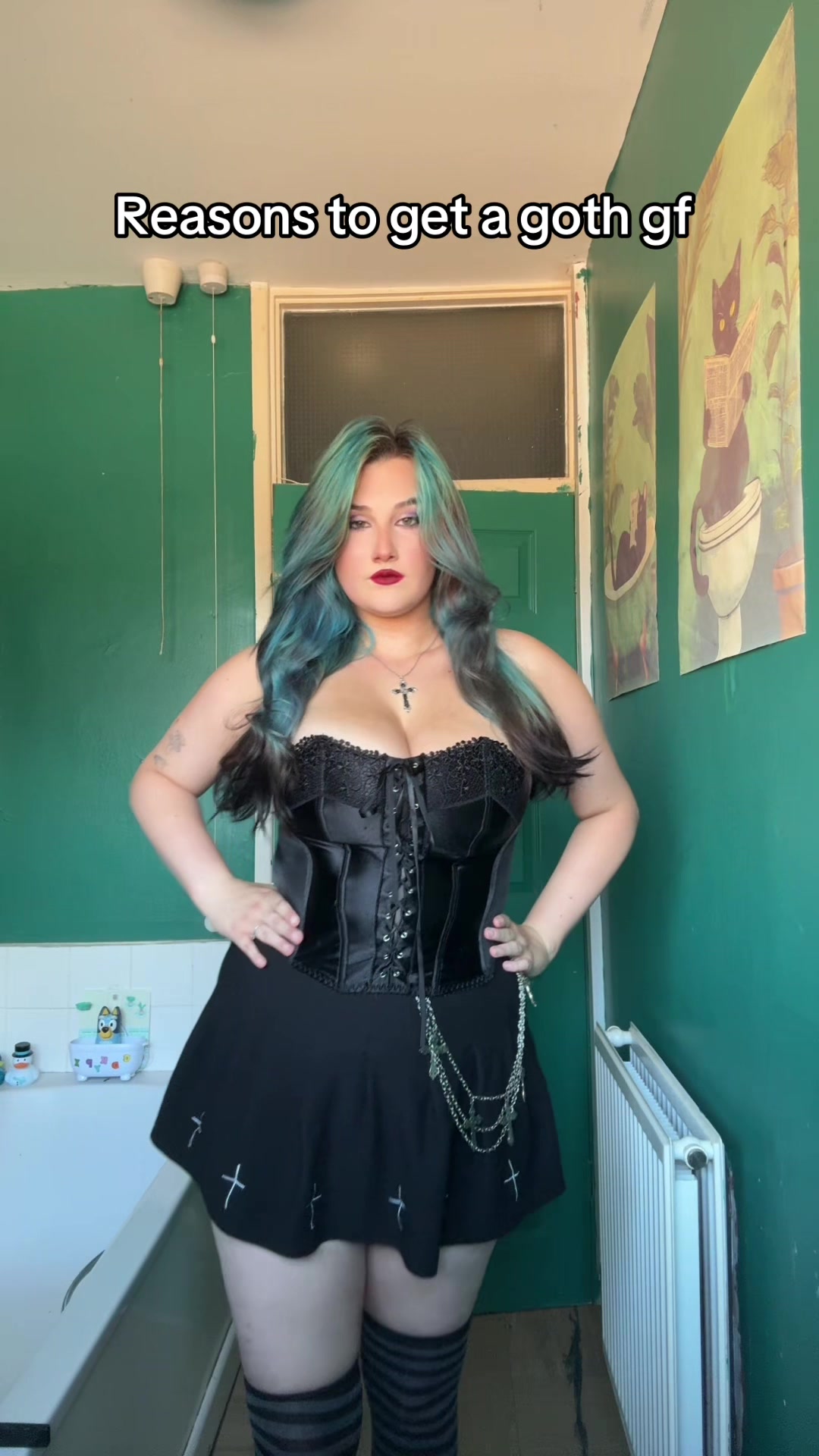 @🥀miku🦇