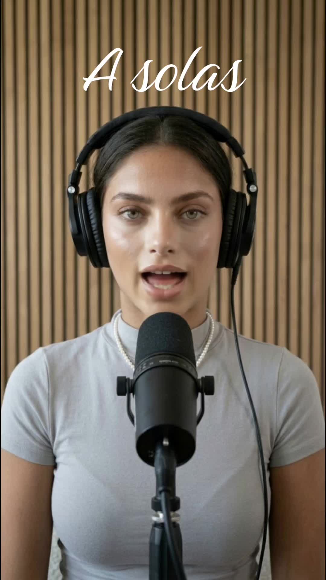@Claseflix