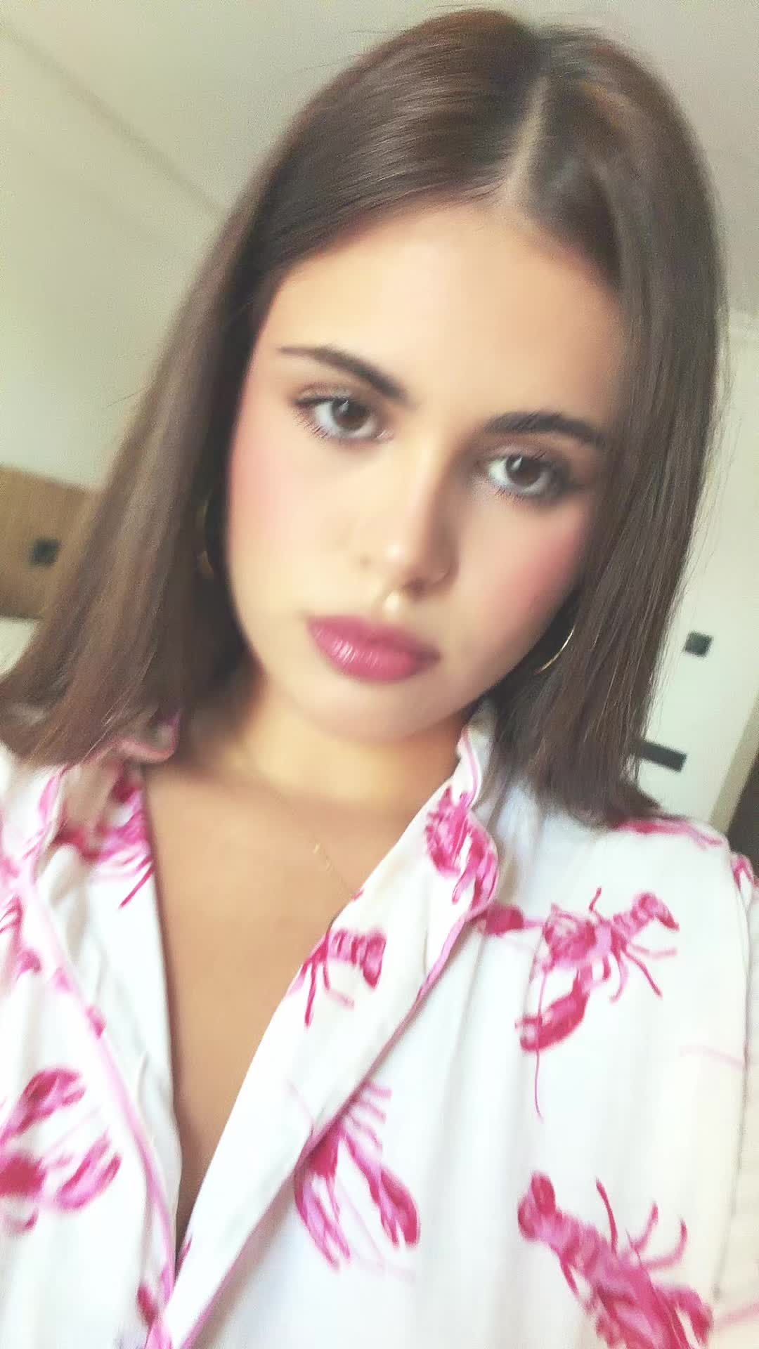 @️