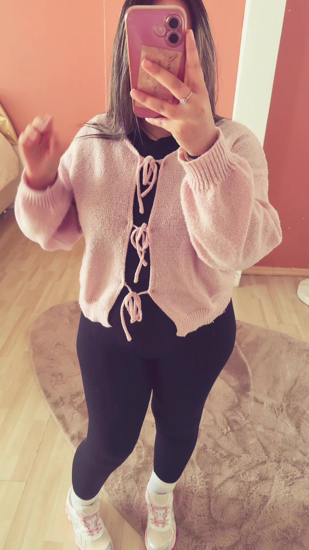 @𝐿𝒶𝓊𝓇𝒶