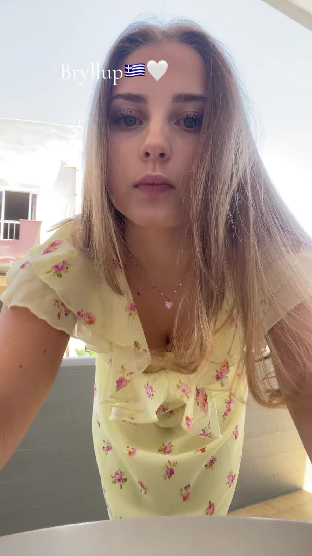 @Juliaflob