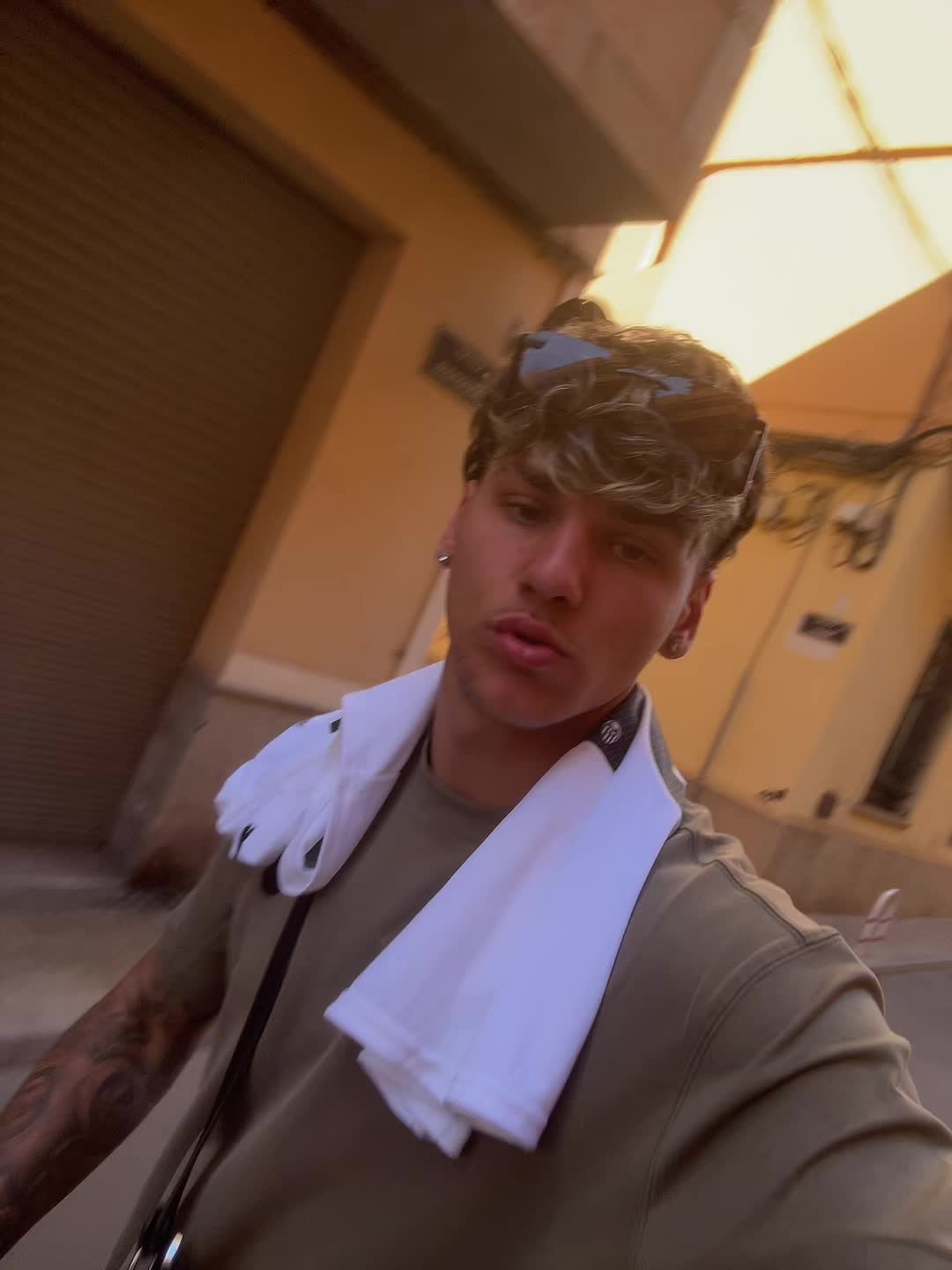 @Domi