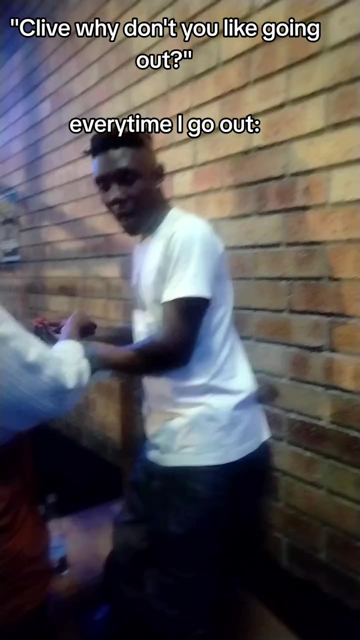 @CLIVEDUBE0