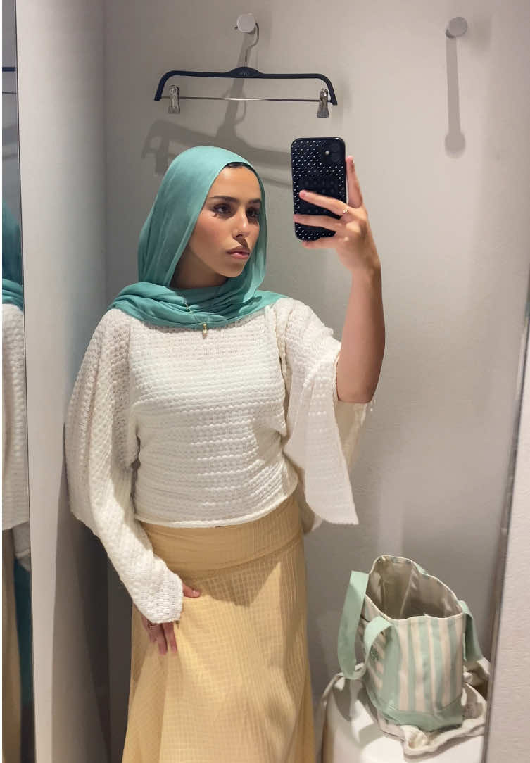 @AMINA ౨ৎ