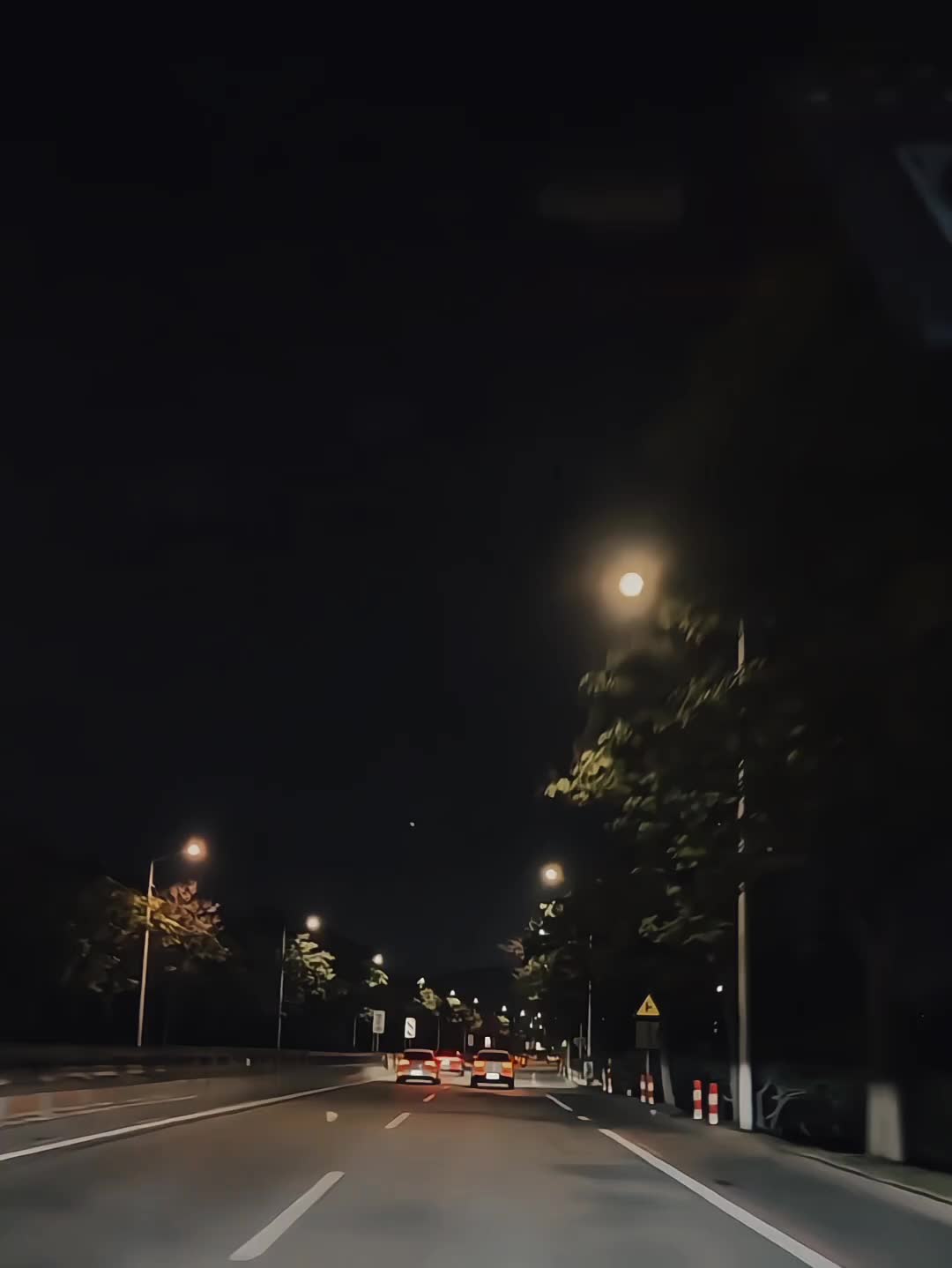 @𝗯𝘆.𝘀𝘁𝗼𝗿𝘆'𝘀𝗶𝗮🥶
