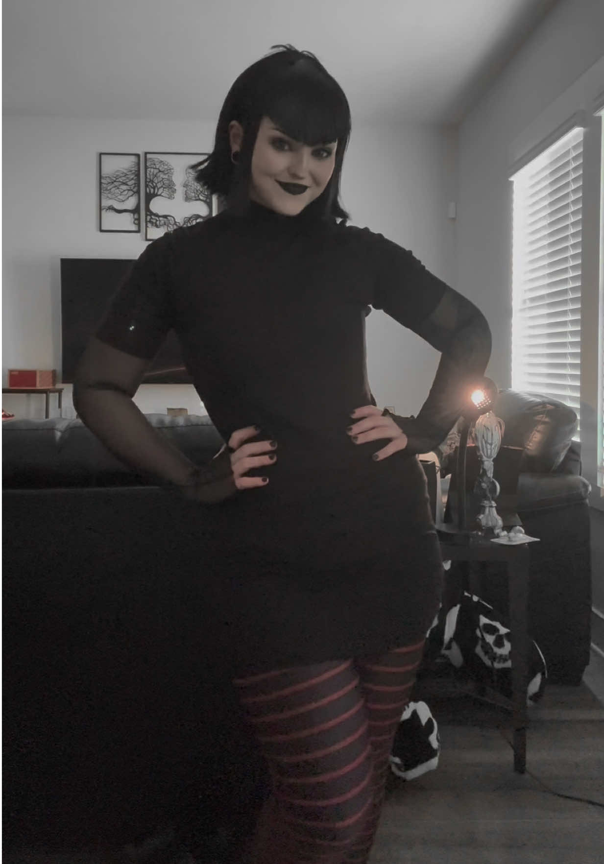 @𝔫𝔞𝔳𝔦 🖤🕸️