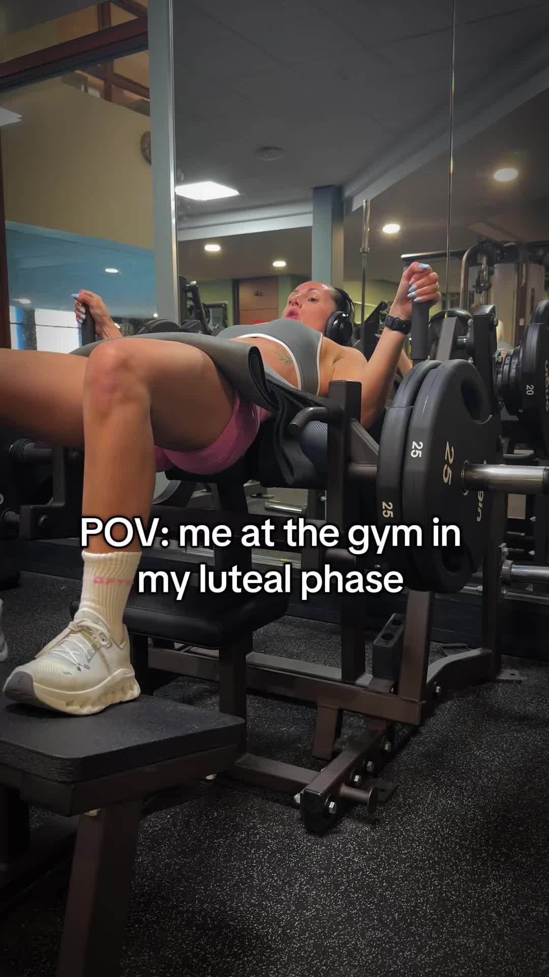 @Holl