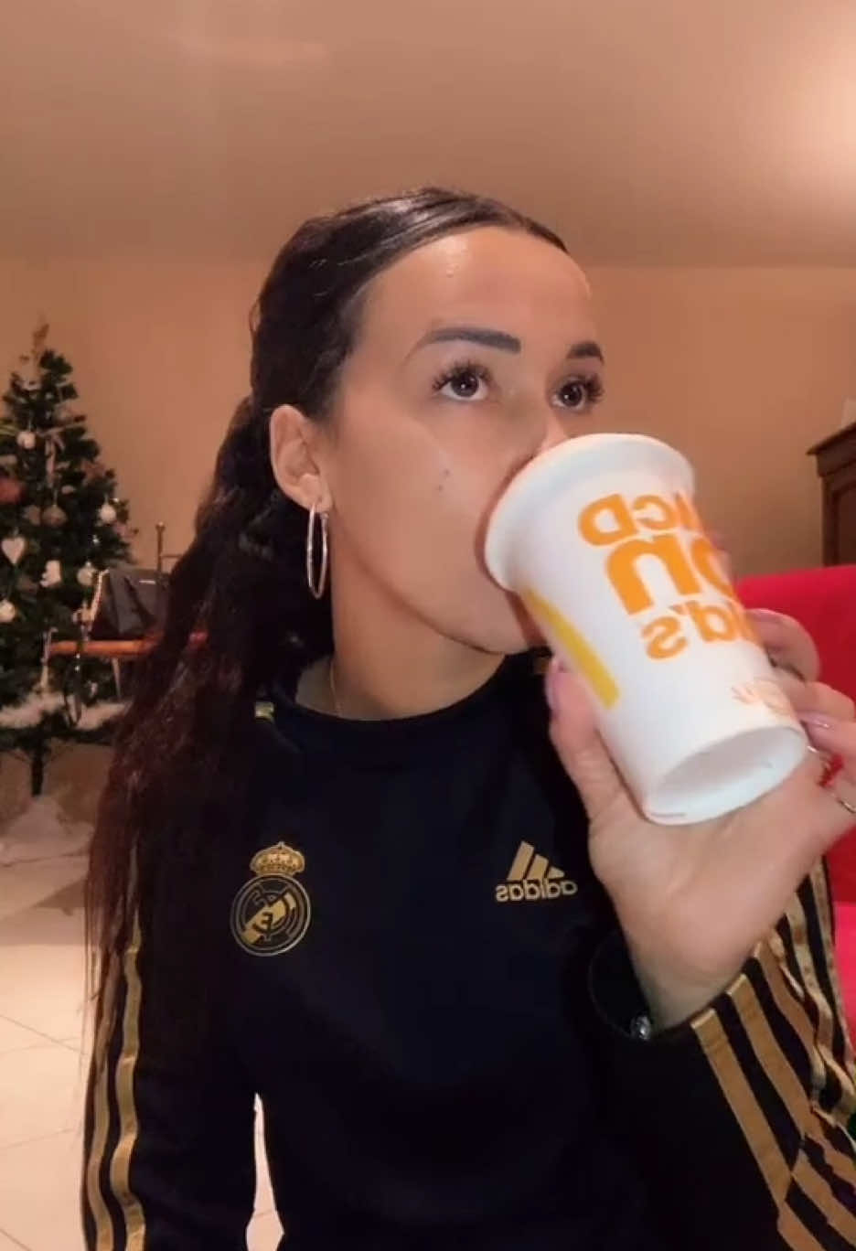 @MissMaevaaaaaa