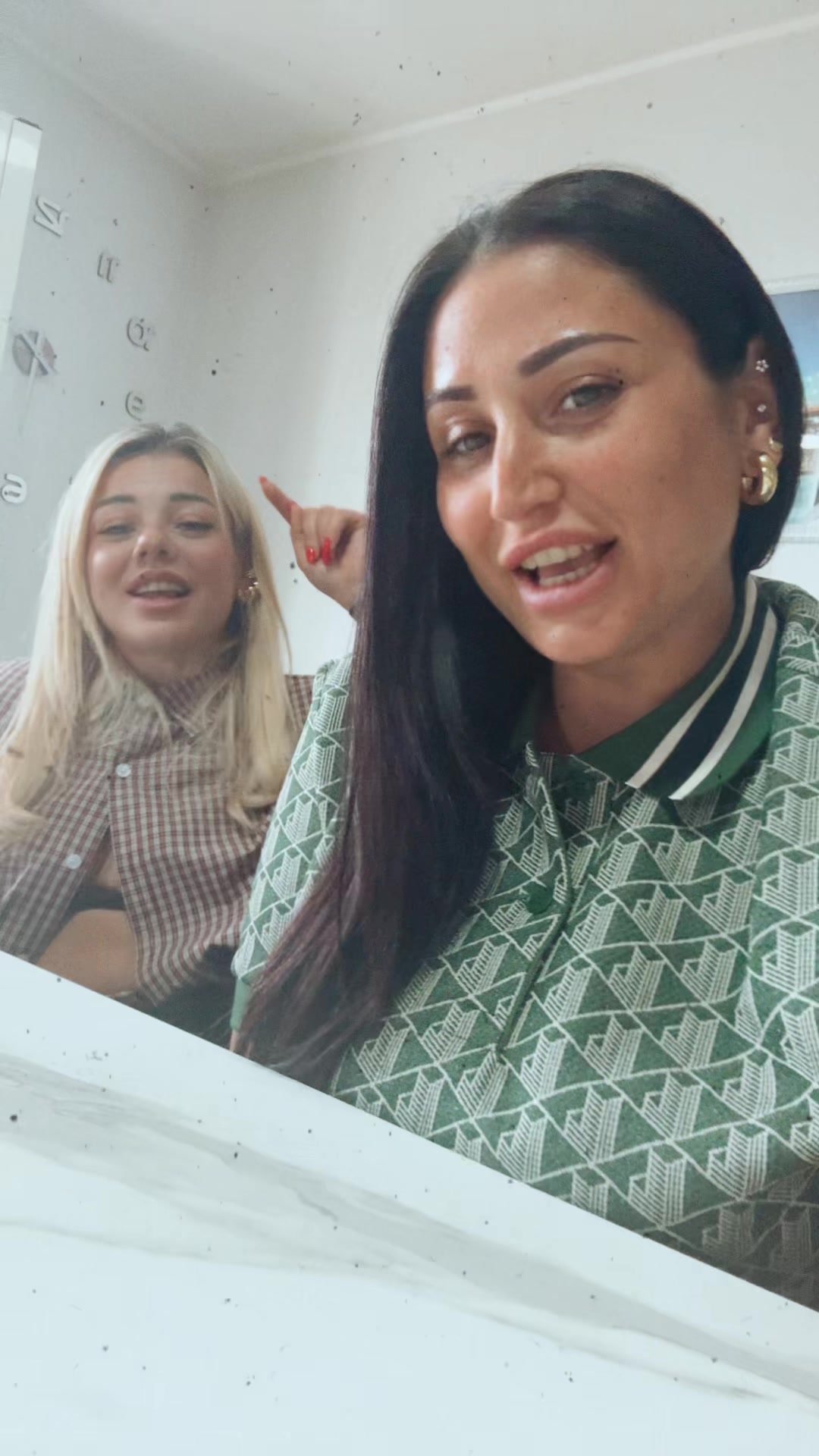 @melania bastelli