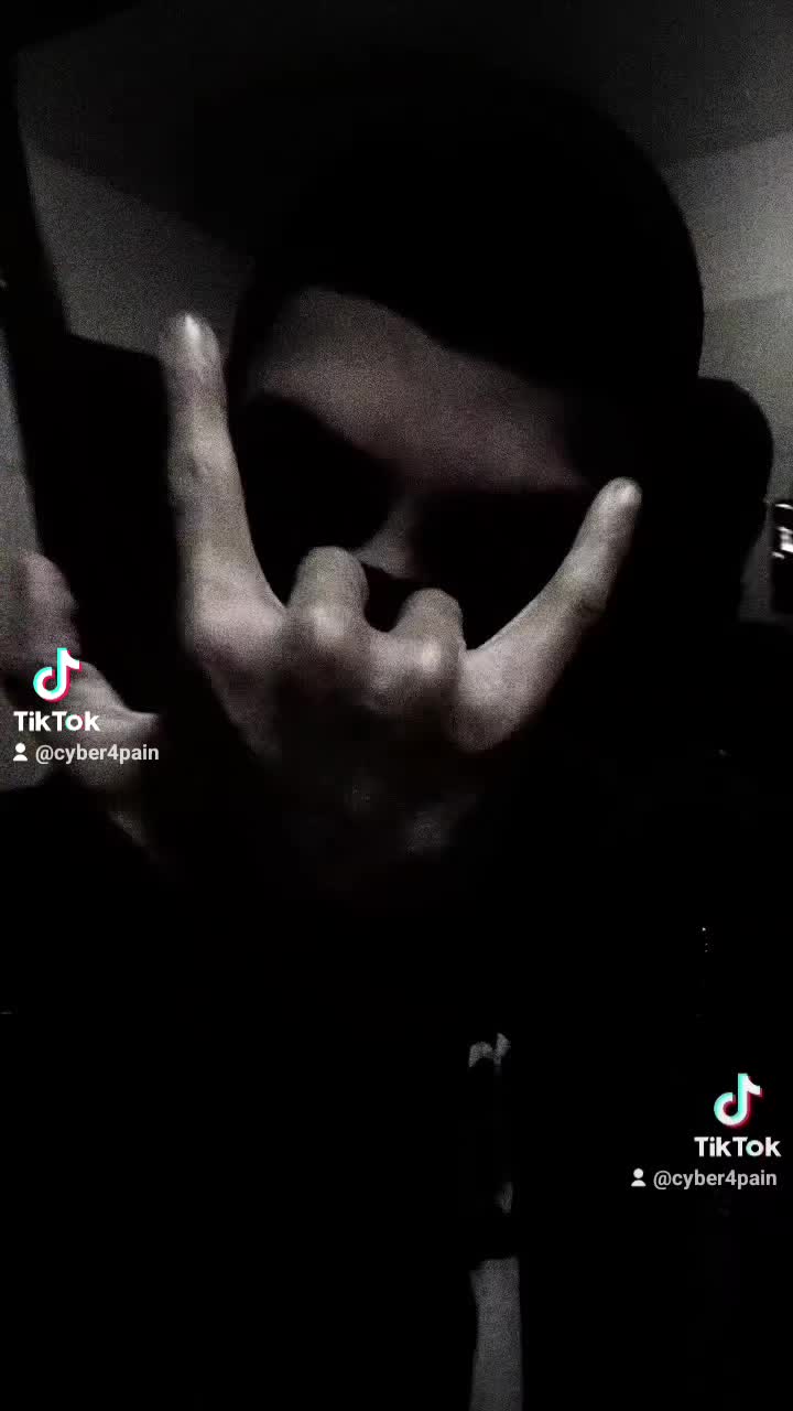 @ᛒᚢᛚᛚᛏᛖᚱᚱᛁᛖᚱ ᛞᛁᚢᛁᛋᛁᛟᚾ