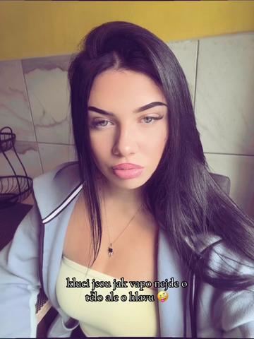 @🖤