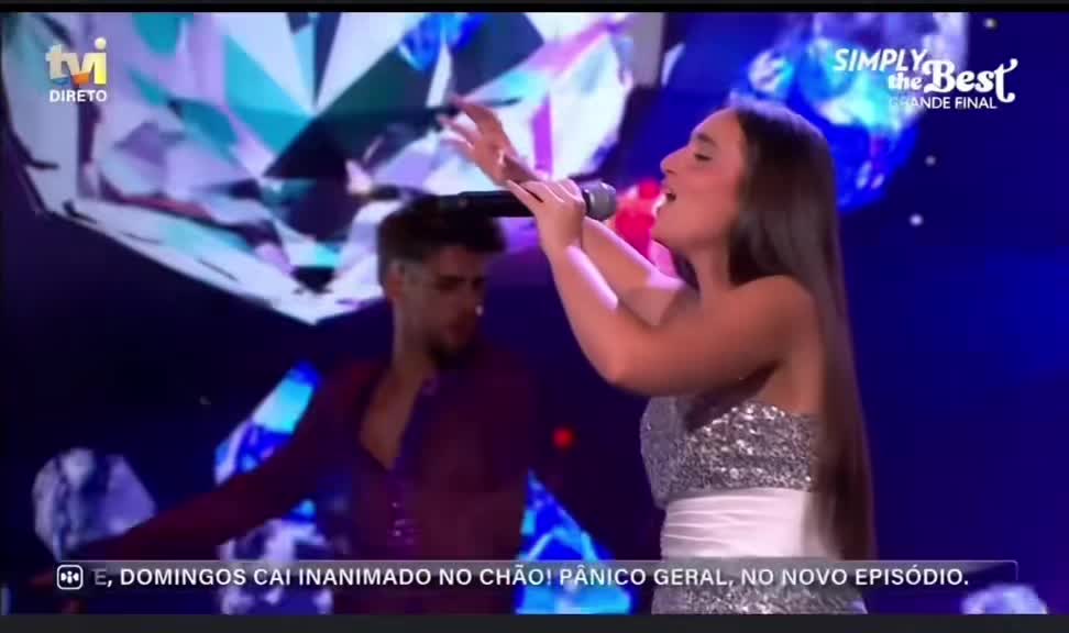 @j&uacute;lia machado