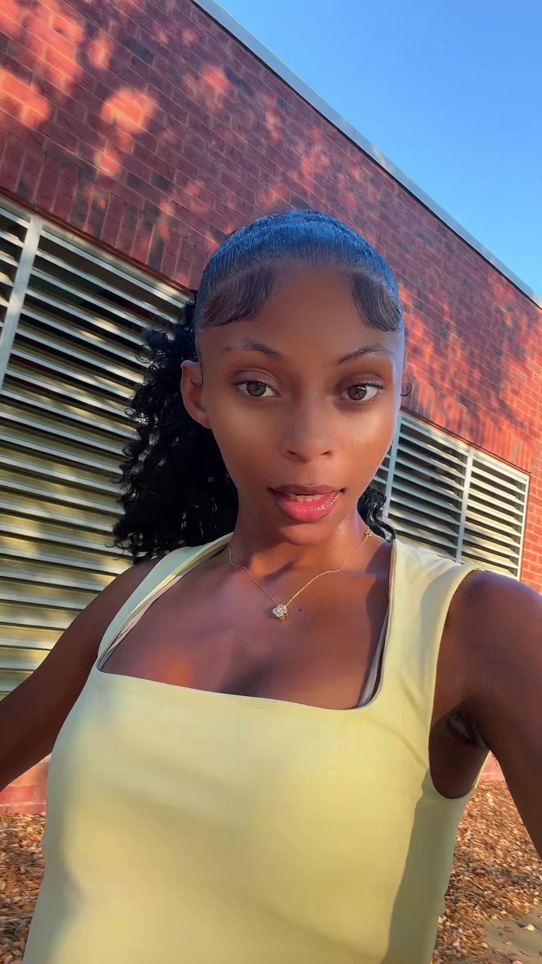 @Niya Riona