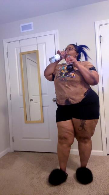 @🤤BBWQUEEN😘