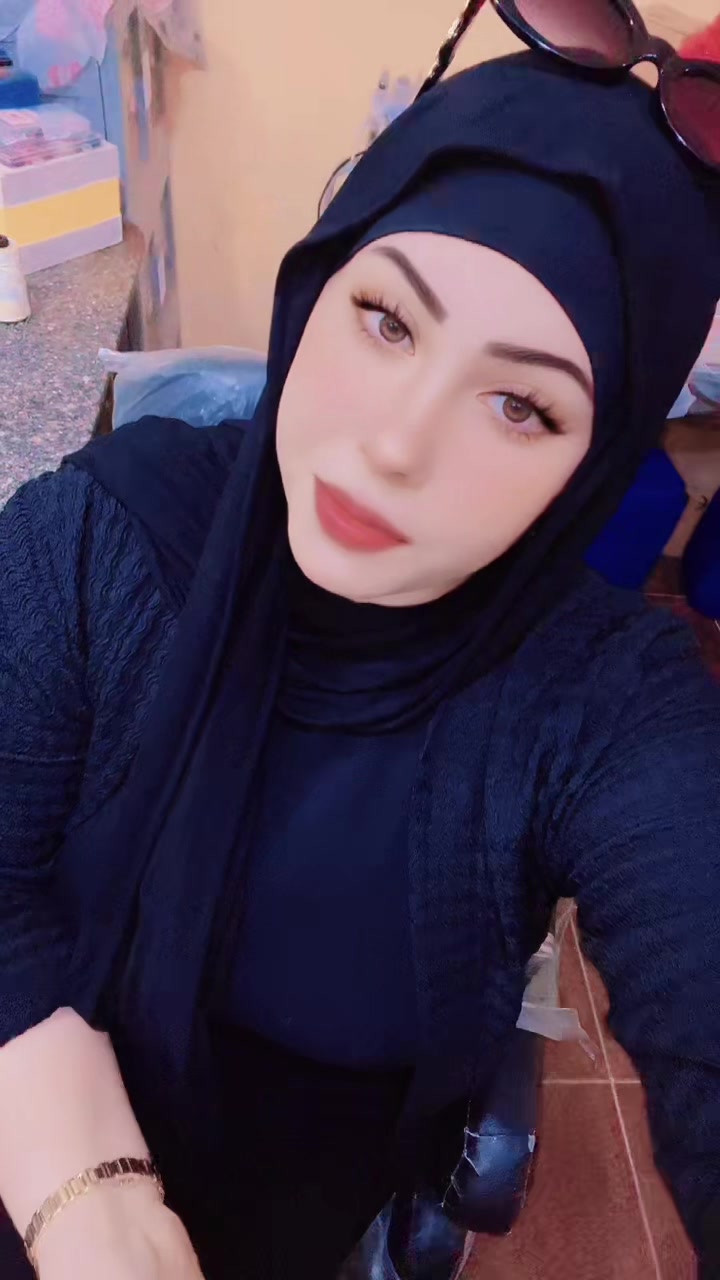 @آلبااااش ممرضهـ☺️🦋💋