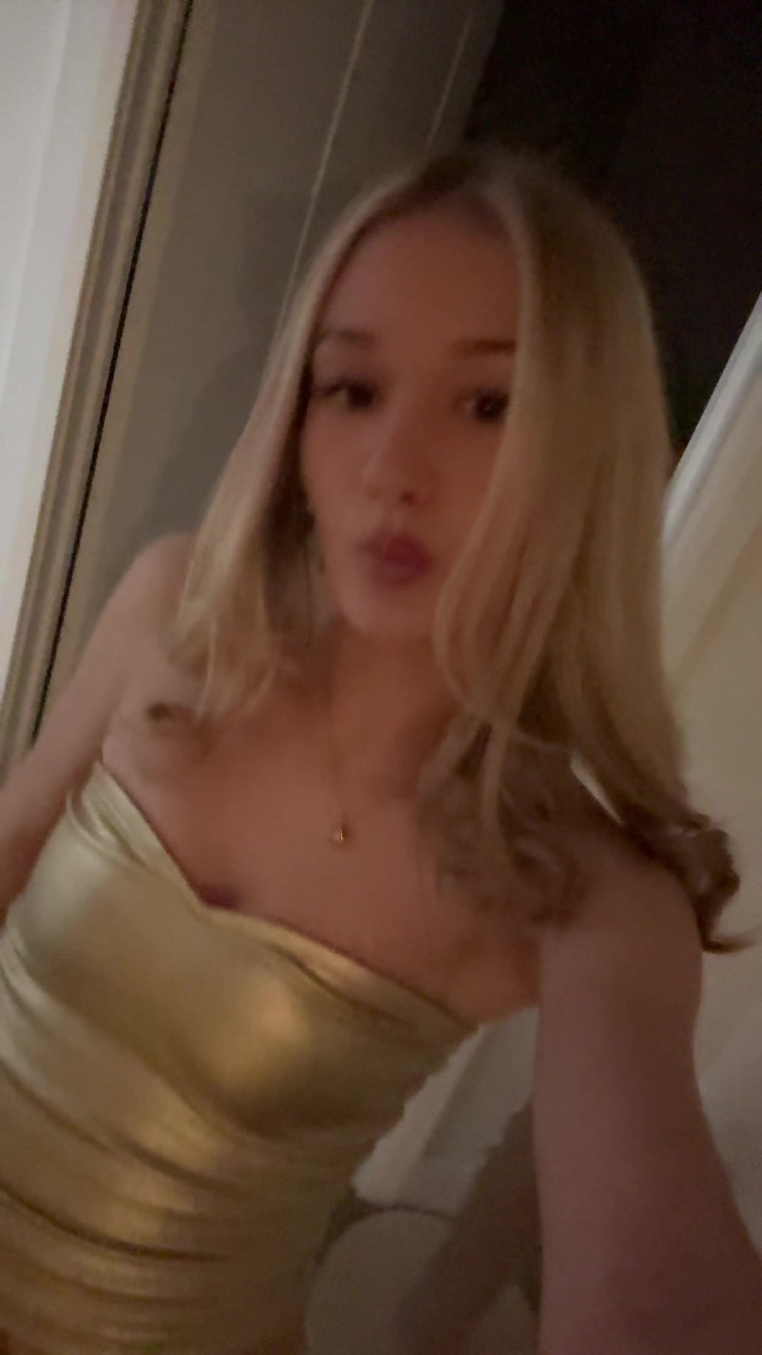 @Evie x