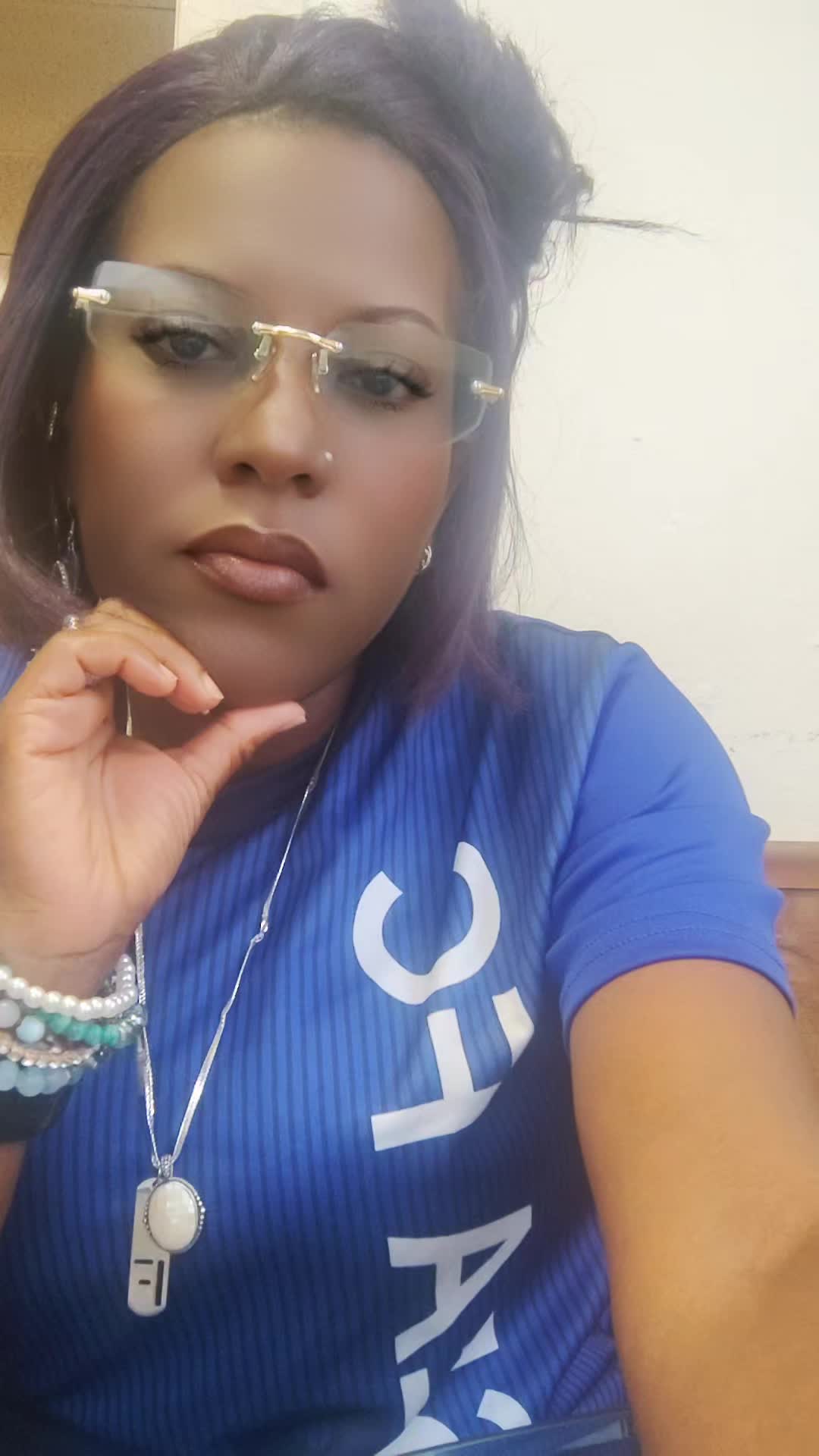 @farahdelatouriere