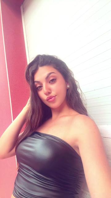 @_.ariiadnaa12
