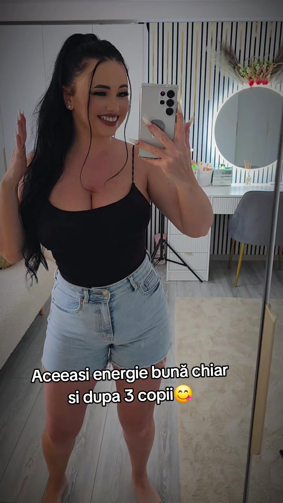 @Adina93