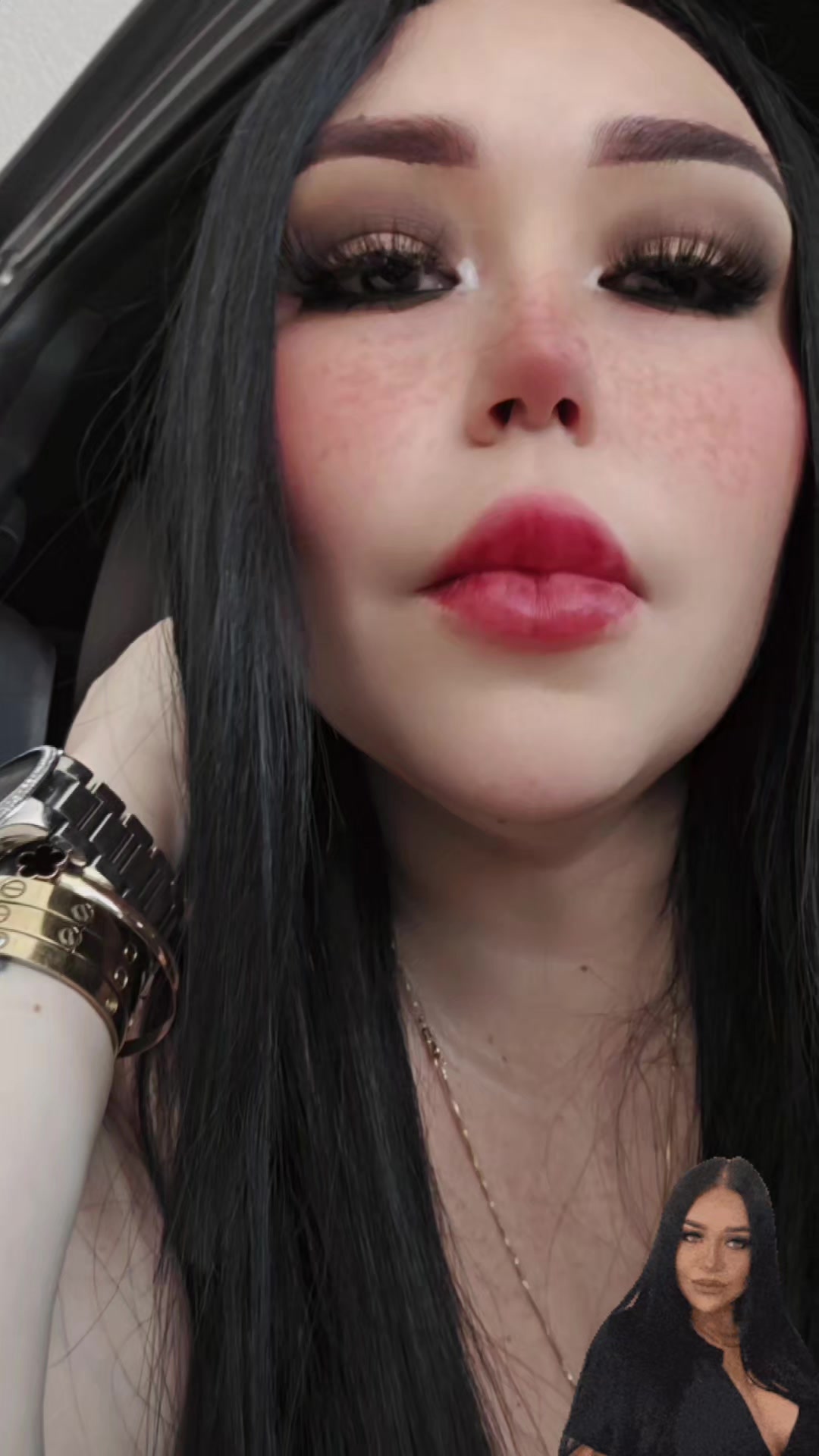 @VioletaUgalde