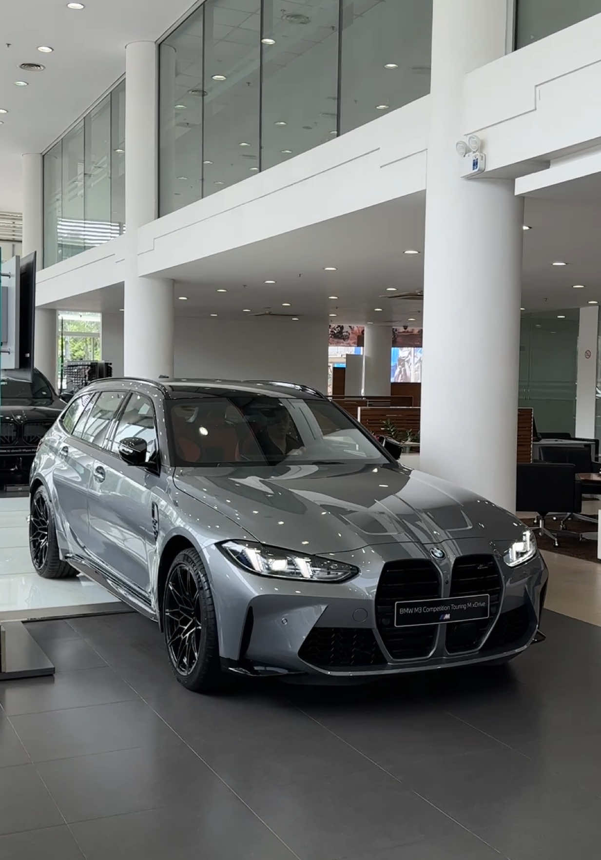 @Cuc Trieu BMW ☻