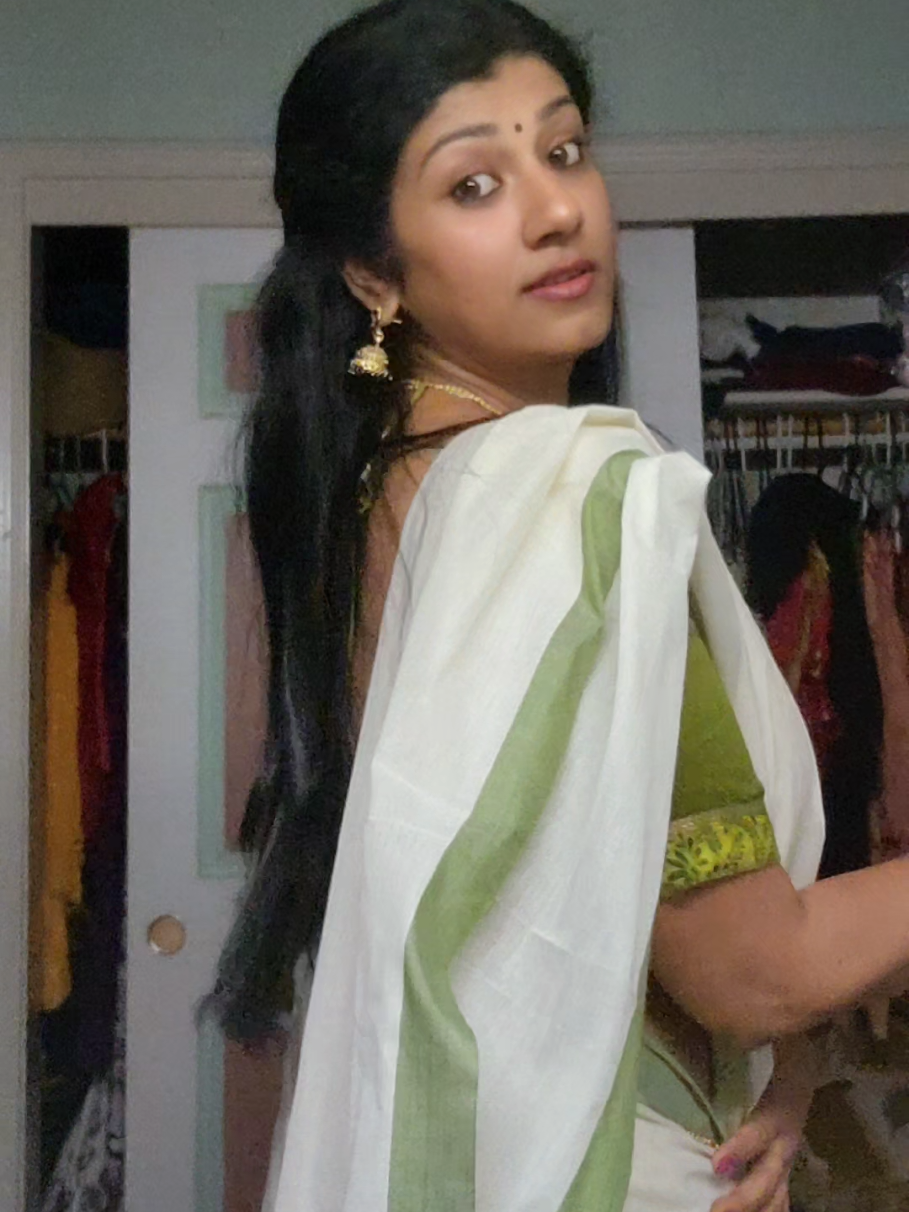 @Divyanair