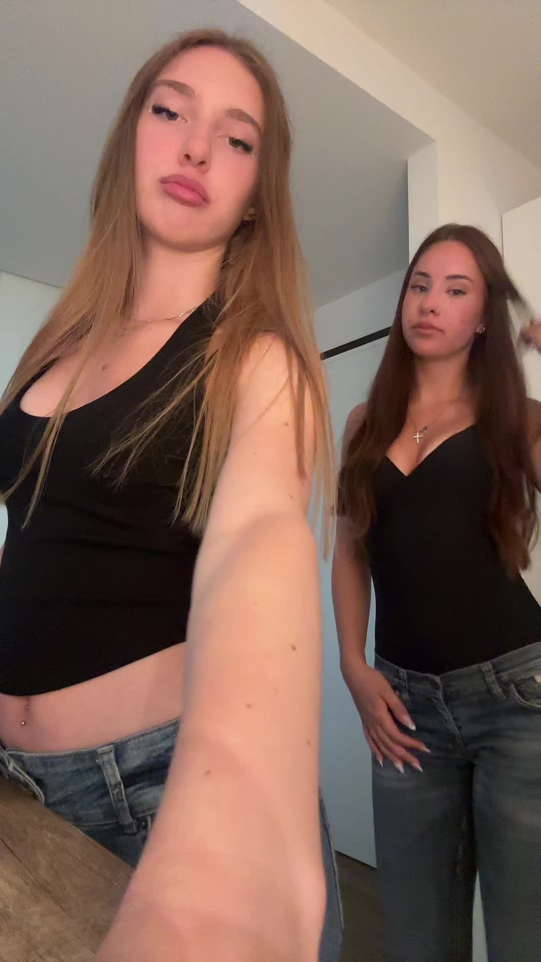 @noemi