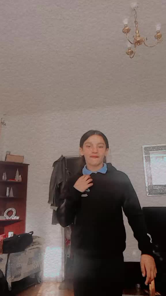 @Adela❤️💛Lowe🥰💜🧡🩵Stefan