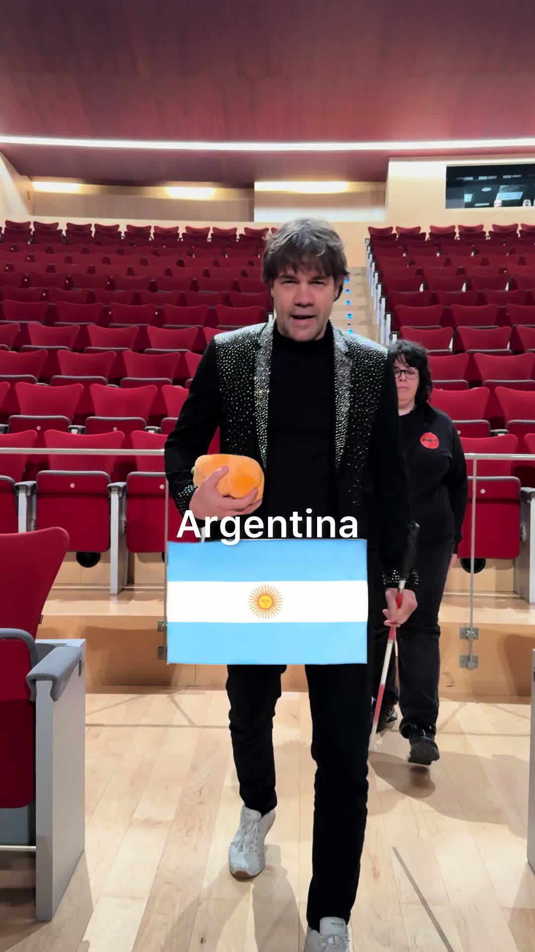@Juan Dávila