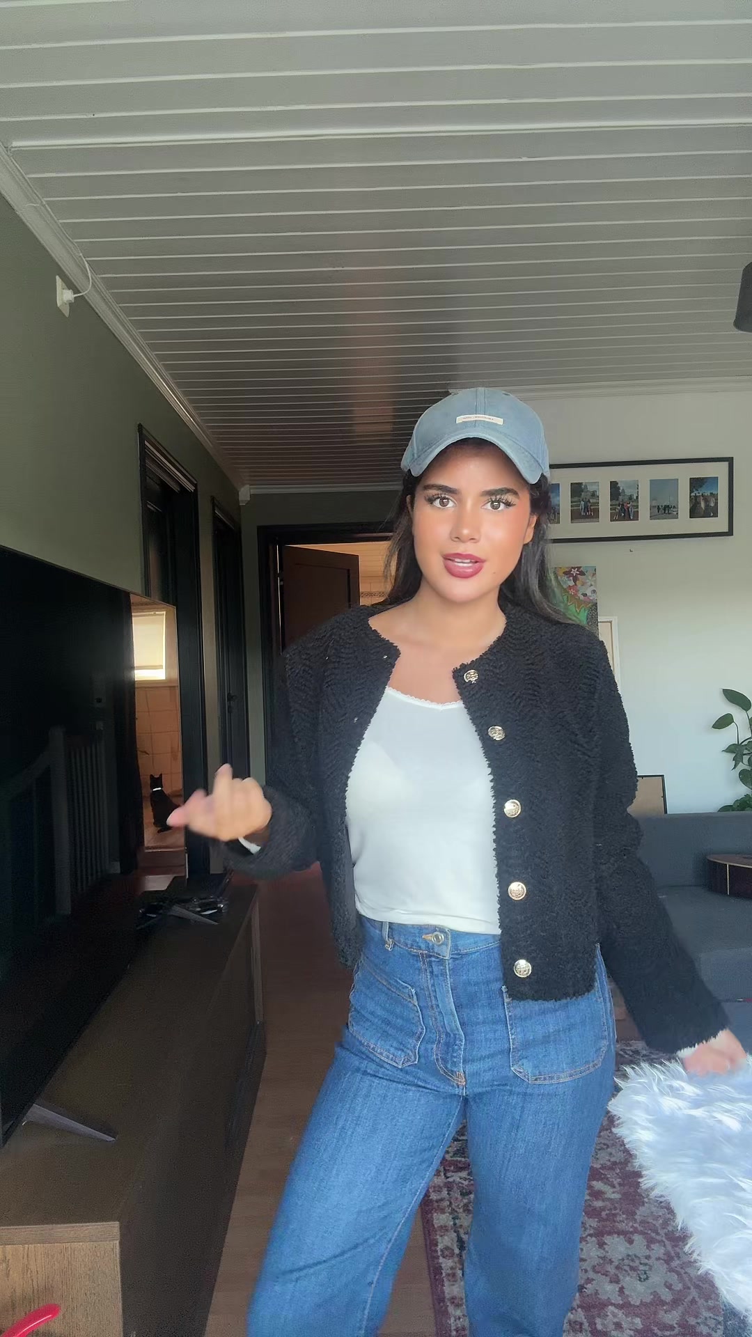@SOPHIE VALENTINA