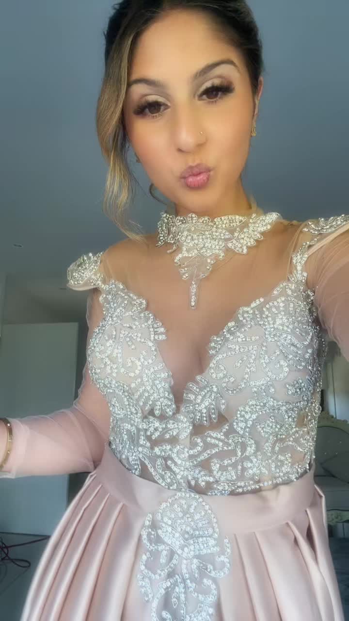 @𝒩
