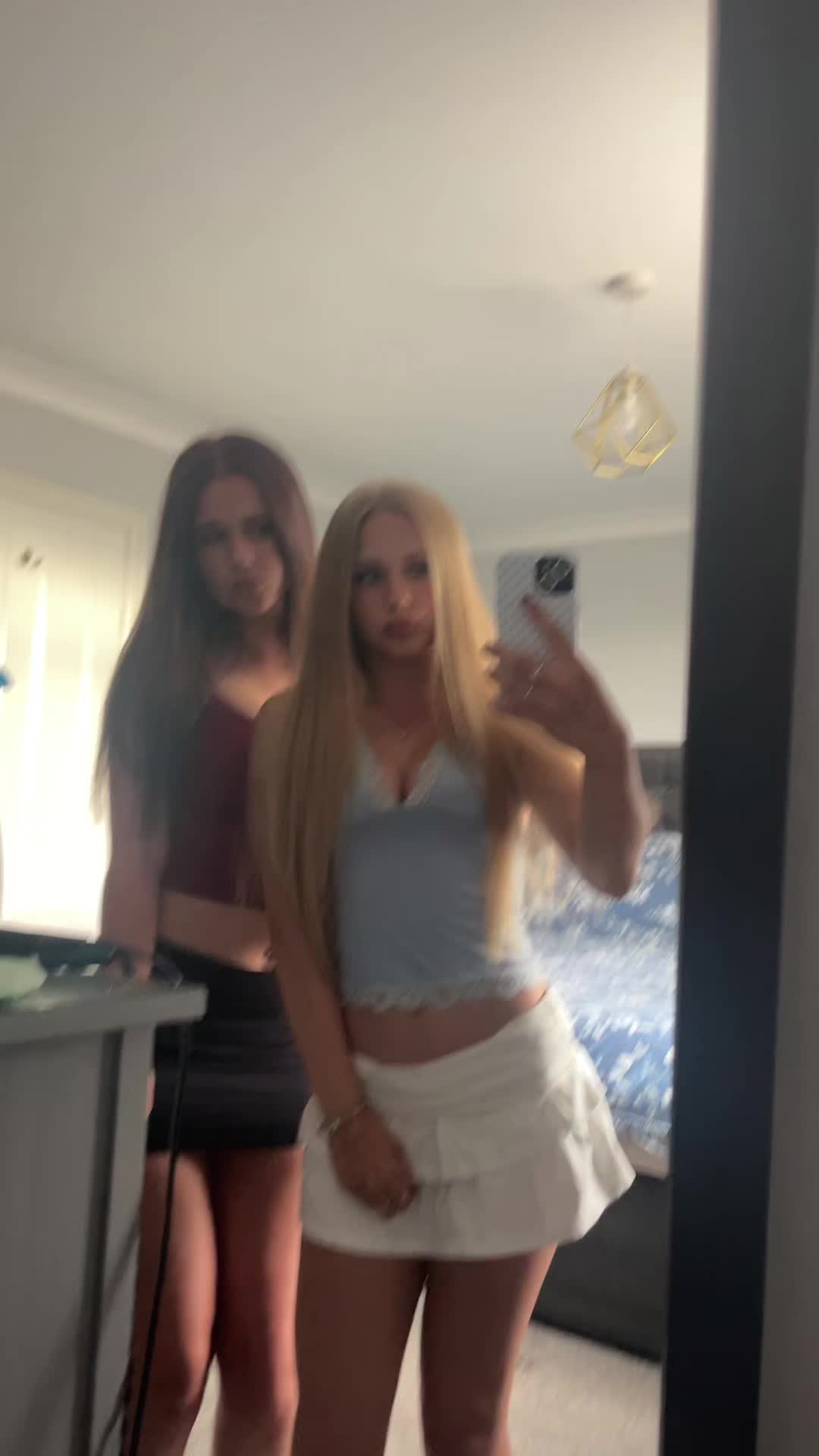 @maisie x