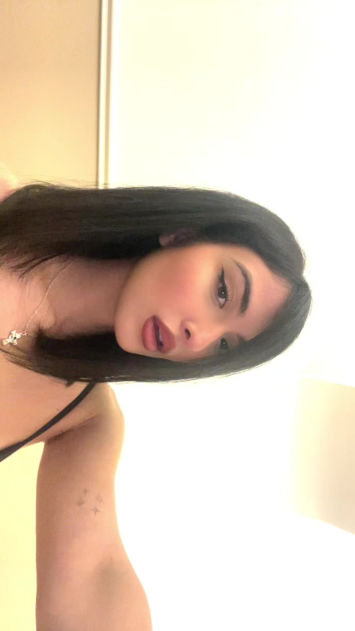 @A n n a l i s a 🦋