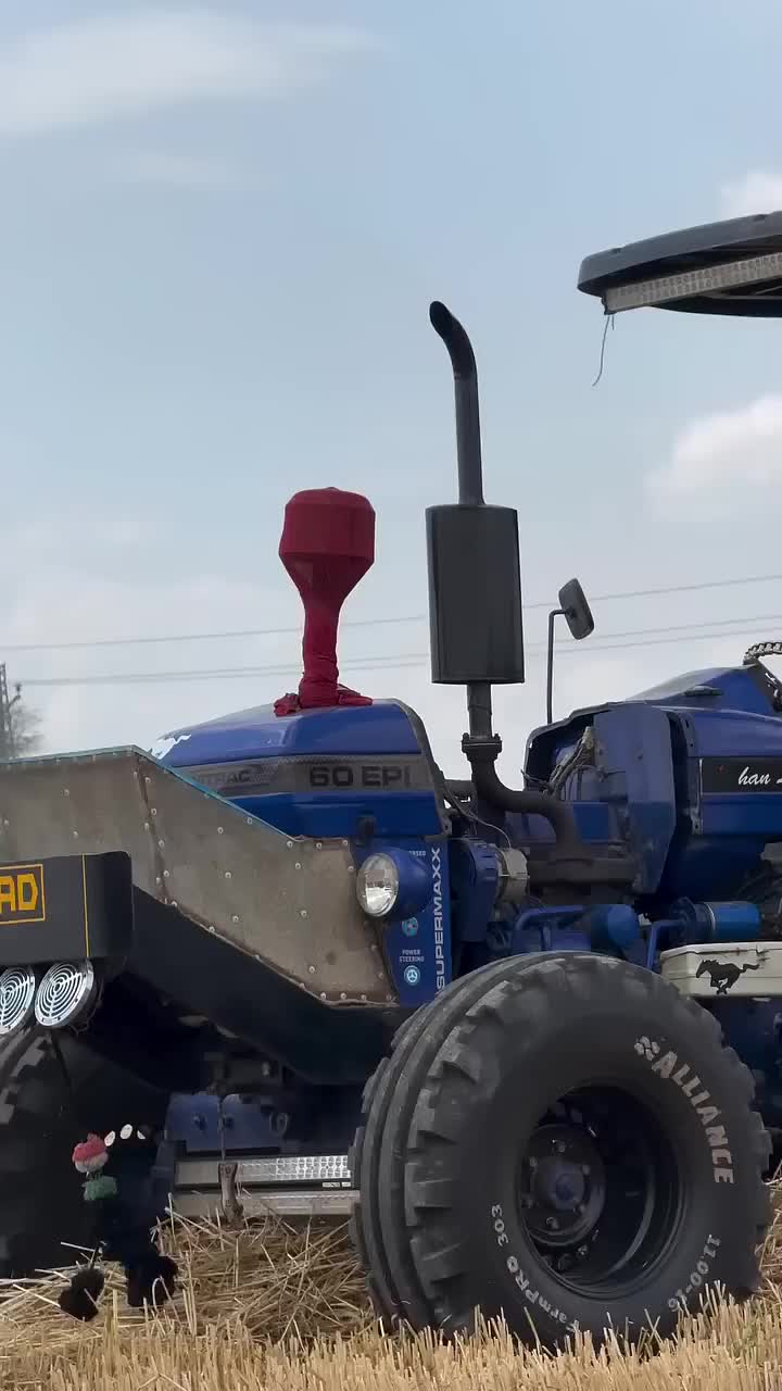 @𝕋𝕣𝕒𝕔𝕥𝕠𝕣 𝕝𝕠𝕧𝕖𝕣𝕤