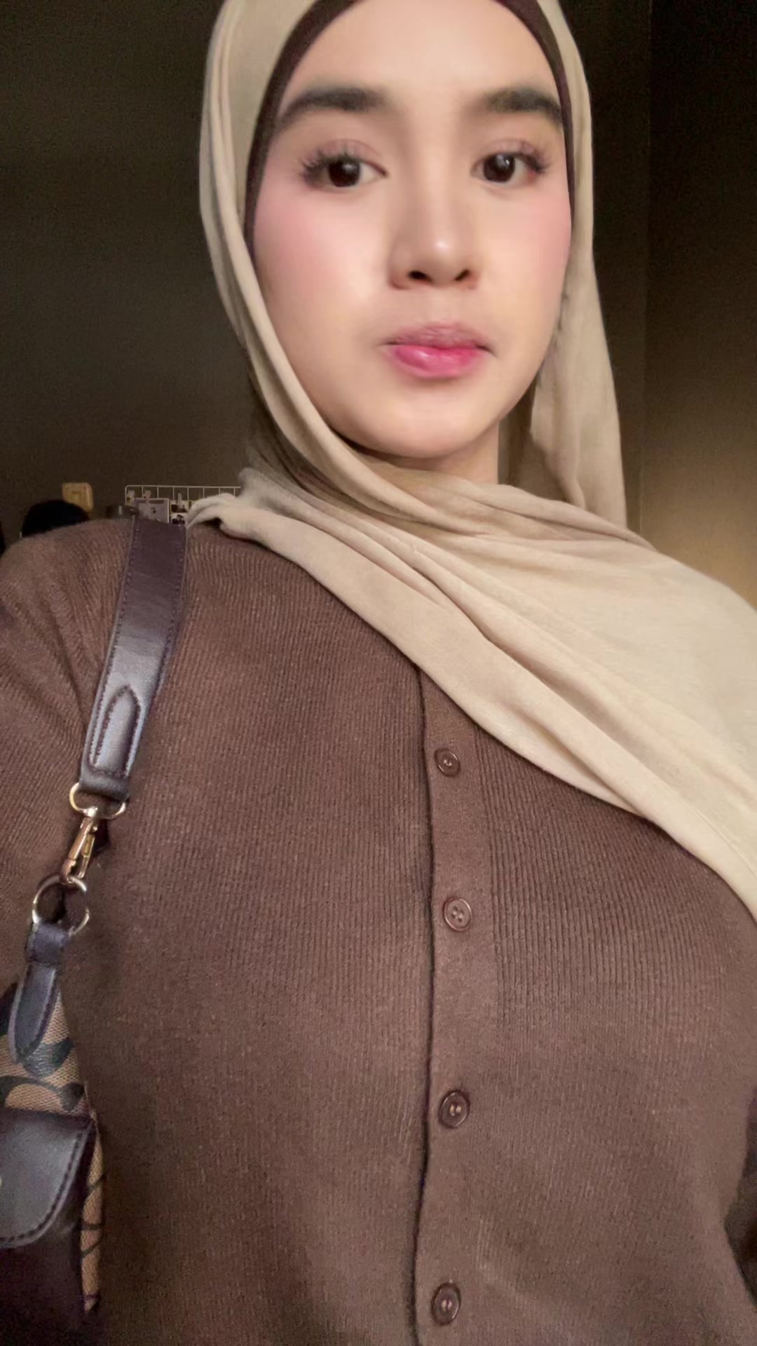 @Nayyut