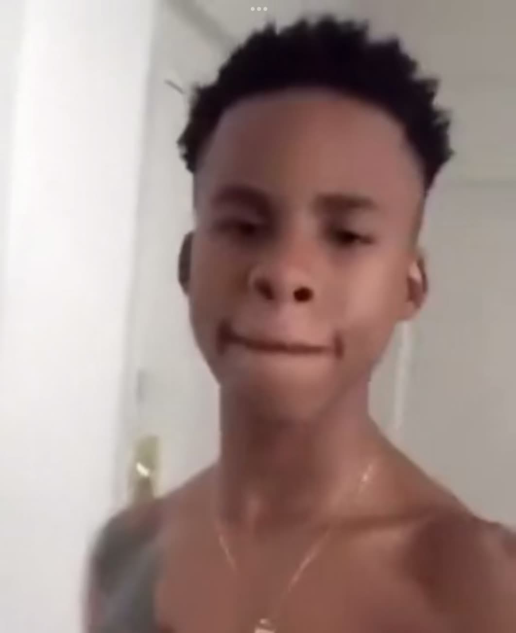 @♕