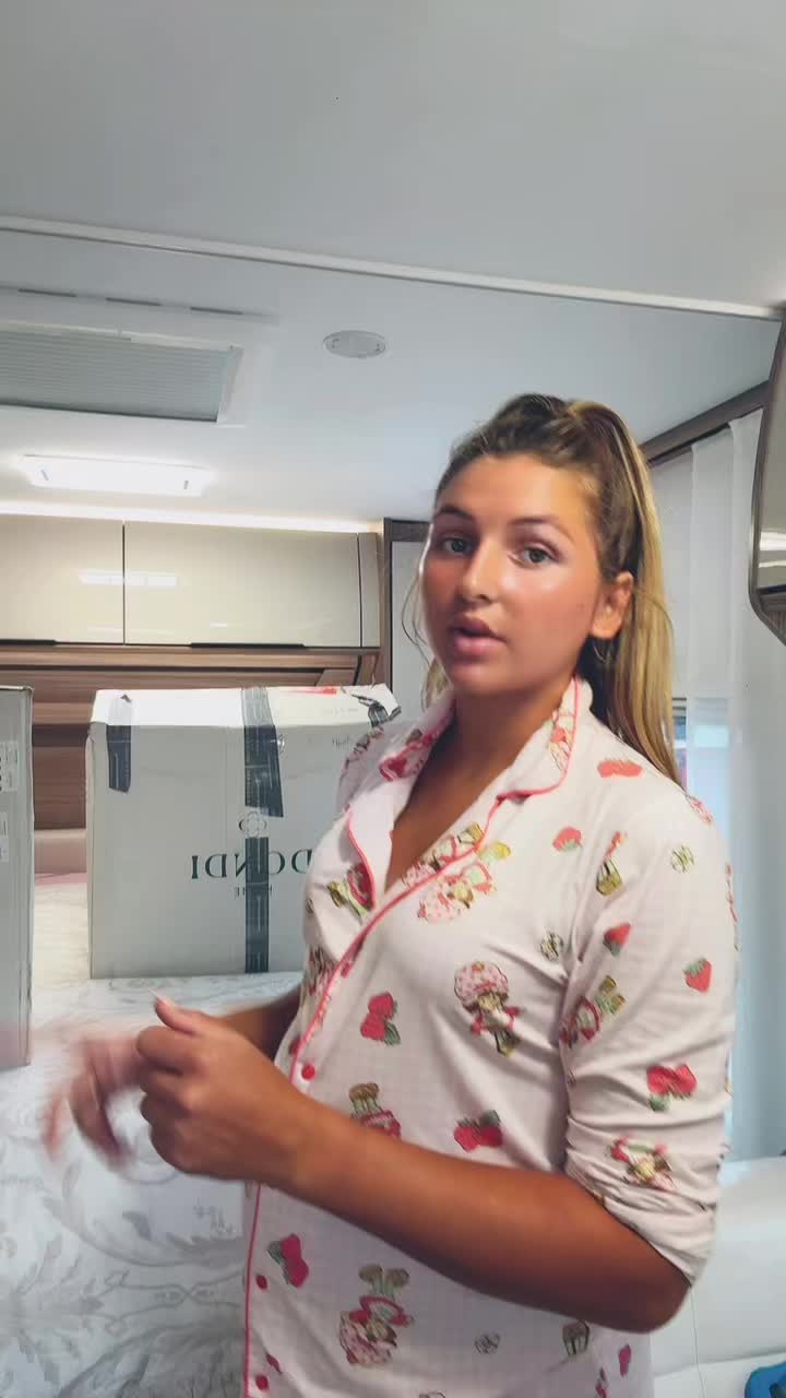 @sisterprice